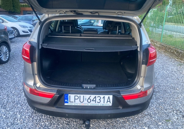 Kia Sportage cena 40900 przebieg: 207000, rok produkcji 2010 z Puławy małe 56